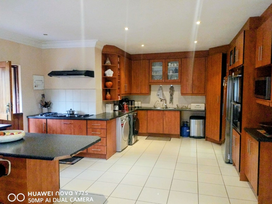 3 Bedroom Property for Sale in Kosmos Ridge North West